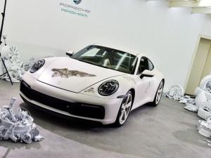 Porsche 911 Carrera 4S Crystal Eroded Art Car by Daniel Arsham 2020 года 